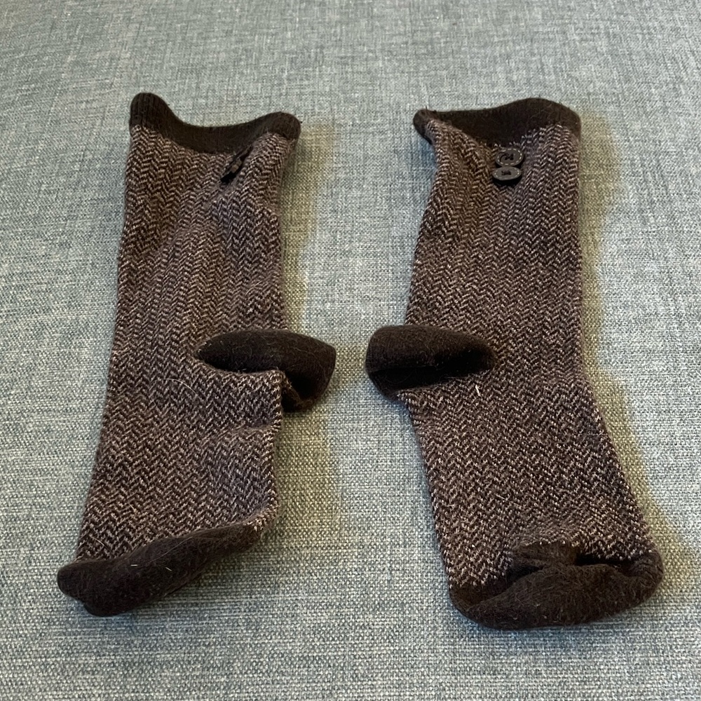 Socks - Picture 1 of 2